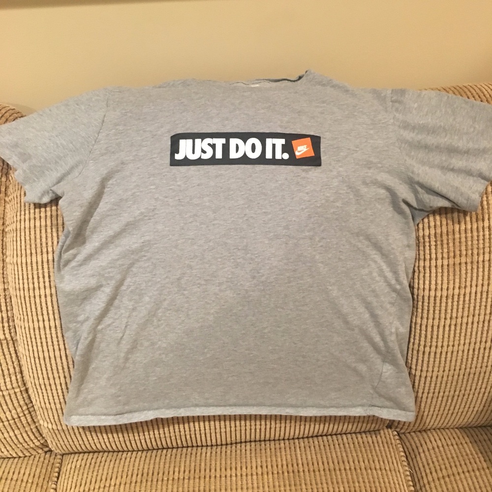 Nike Just Do It Large Grey T Shirt